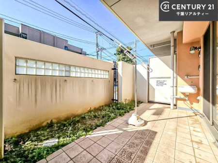 �o���R�j�[ �z������̗ǂ��o���R�j�[�ŁA�����󕨂��悭���������ł��ˁI
���V�C�̗ǂ����ɂ̓o���R�j�[�֏o�ă��t���b�V������̂��C�����悳�����ł��B