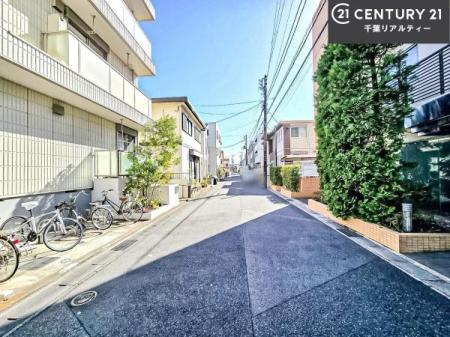 ���̑����n �u���̕����C�ɂȂ�I�v�u�������Ăǂ�ȏ��H�v�u�����Əڂ����m�肽���I�v�Ǝv������A���C�y�ɂ����k���������B