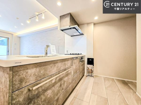 �L�b�`�� ���[�X�y�[�X���L�x�ŁA�����X�y�[�X���X�b�L���ƕЕt���Ђ�`�����p�ł��܂��I
���K�ɍ�Ƃ��ł��܂��I�����̗���������܂��I