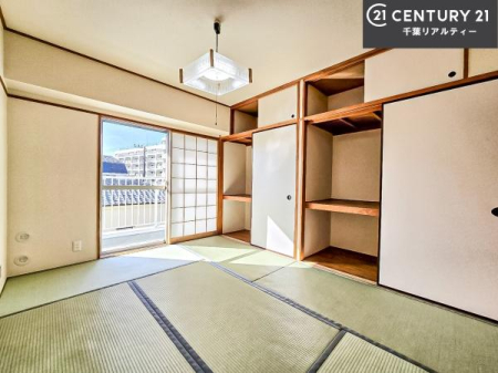 �a�� �^�^�~�̍��肪���炬��^����A�����b�N�X��ԁB�����傫���J�����̂���a���ƂȂ��Ă���܂��B���{�l�̐S������u�a�v�̋�ԁB�䑐�̍���Y����Ԃ͖����̂ЂƎ������o���Ă���܂��I