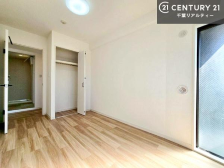 �m�� �V���v���Ƀf�U�C������Ă��邽�߁A�Ƌ��I�т܂���I
���C�ɓ���̉Ƌ��u���Ă��낰���Ԃ���邱�Ƃ��ł��܂��B