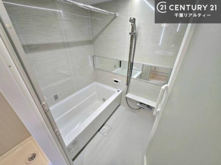 ���� 1���̔�����������Ɩ����Ă���闁���ł��B
�������̑f�G�ȃ����N�[�[�V�����ꏊ�ł��ˁB