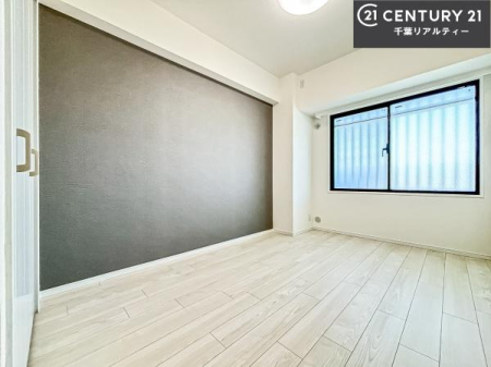 ���r���O�ȊO�̋��� �V���v���Ƀf�U�C������Ă��邽�߁A�Ƌ��I�т܂���I
���C�ɓ���̉Ƌ��u���Ă��낰���Ԃ���邱�Ƃ��ł��܂��B