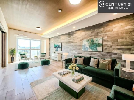 ���r���O �Ƌ��CG�p�[�X�ł��B�D�����z���܂肪���r���O����ł���ċ��S�n�̗ǂ���Ԃ����o���Ă���܂��I
���났�̎��Ԃ��߂����܂��I