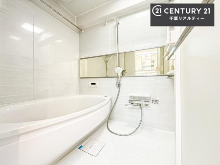 ���� �������������l�̕��͋C�̃o�X���[���́A�����o�Ă��ăo�X�^�C�����[���I
���d���撣���Ă��邲�J���ɂ��D�݂̓����̓����܂����āA�y����ł݂Ă͂������ł��傤���H