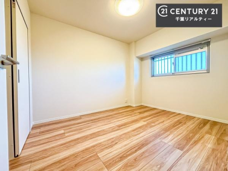 �m�� �V���v���Ƀf�U�C������Ă��邽�߁A�Ƌ��I�т܂���I
���C�ɓ���̉Ƌ��u���Ă��낰���Ԃ���邱�Ƃ��ł��܂��B