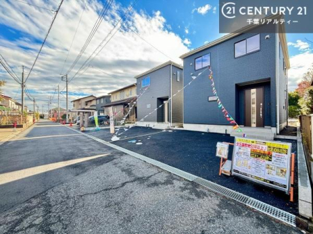 �O�ʓ��H�܂ތ��n�ʐ^ �O�ʓ��H��4.6���I�z����ǍD�ȗ��n�ł��B
�Ԍɓ��ꂪ���ȕ������S�ł��ˁB