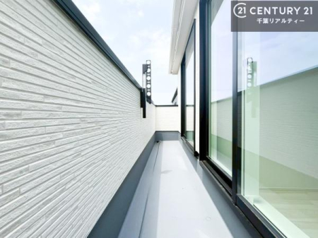 �o���R�j�[ �z������̗ǂ��o���R�j�[�ŁA�����󕨂��悭���������ł��ˁI
���V�C�̗ǂ����ɂ̓o���R�j�[�֏o�ă��t���b�V������̂��C�����悳�����ł��B