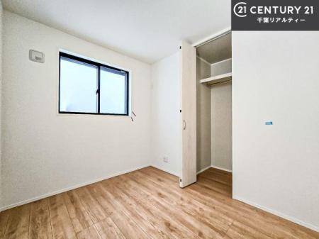 �Q�� �V���v���Ƀf�U�C������Ă��邽�߁A�Ƌ��I�т܂���I
���C�ɓ���̉Ƌ��u���Ă��낰���Ԃ���邱�Ƃ��ł��܂��B