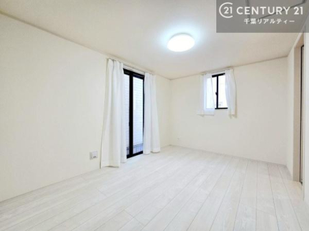 �m�� 1�K�̗m���́A�Ɨ����������v���C�x�[�g��Ԃɂ��œK�B���q�p�⃏�[�N�X�y�[�X�A������ȂǑ��p�r�Ɋ��p�ł���A�g������̗ǂ��ꎺ�ł��B