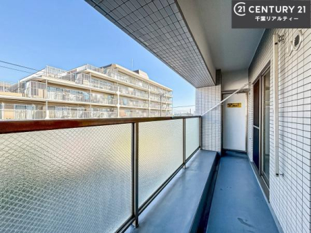 �o���R�j�[ �z������̗ǂ��o���R�j�[�ŁA�����󕨂��悭���������ł��ˁI
���V�C�̗ǂ����ɂ̓o���R�j�[�֏o�ă��t���b�V������̂��C�����悳�����ł��B