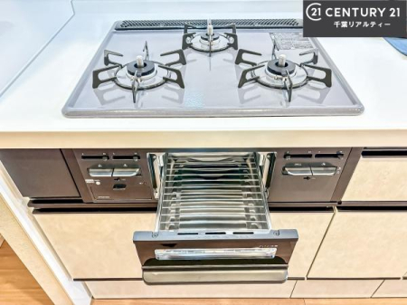 �L�b�`�� �R�����͎O������̂ł������̓����i�s���ł��܂��B
�������O�����t���ł��B�����X�y�[�X���L�X���Ă���׍�Ƃ����₷���I�g�����肪�ǂ��V�X�e���L�b�`���ł��I