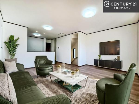 ���r���O �Ƌ��CG�p�[�X�ł��B�S�n�ǂ����r���O�͉Ƒ������R�ƏW�܂�܂��B�Ƒ��c�R�̎��Ԃ����������ł��B���Ƒ��ƁA����w�[���������Ԃ��߂��������ł��ˁB