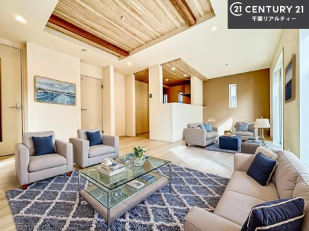 ���r���O �Ƌ��CG�p�[�X�ł��B�S�n�ǂ����r���O�͉Ƒ������R�ƏW�܂�܂��B�Ƒ��c�R�̎��Ԃ����������ł��B���Ƒ��ƁA����w�[���������Ԃ��߂��������ł��ˁB