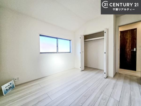 ���r���O�ȊO�̋��� ���[�X�y�[�X�����Ă��܂��I�������X�b�L�����ڂ��鎖���ł��܂��ˁB
�Ƌ��I�΂Ȃ��V���v���ȃf�U�C���ׁ̈A�Ƌ��I�΂����C�ɓ���̋�ԍ�肪�ł������ł��ˁB