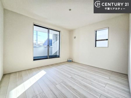 �m�� �o���R�j�[�ɖʂ��Ă���m���ł��B���邭�����肪����A���C����������ł��܂��I���N���āA�O�ɏo�Ĕw�L�т����[�ċz�����ǂ������}������邱�Ƃ��ł��܂��B