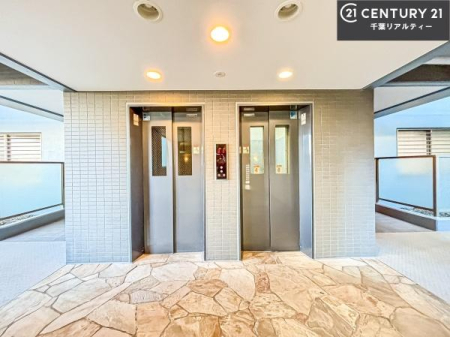 ���̑����p�� �G���x�[�^�[�����ŁA���X�̈ړ������K�B
�����̓��₨�ו��̑������ł��A�X���[�Y�ɂ��A��������܂��B