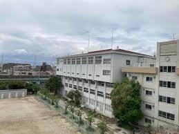 ���ӊ� �y���w�Z�z�s��s���掵���w�Z�F1565m