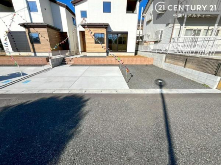 ���ԏ� ���ԃX�y�[�X��3�䕪����܂��I�i�I�v�V�����j�Z�J���h�J�[�͂������A�o�C�N�⎩�]�ԂȂǂ��u���ꏊ�ɍ���܂���B