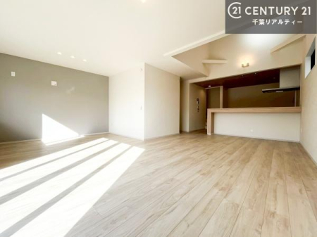 ���r���O �L�X���r���O�_�C�j���O�X�y�[�X�I������肨�H���B�΂��������y�������Ԃ��߂����܂��B���X�̔���������܂��I
�z�V���Еt�����֗��ł��I