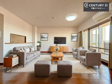 ���r���O �Ƌ��CG�p�[�X�ł��B�D�����z���܂肪���r���O����ł���ċ��S�n�̗ǂ���Ԃ����o���Ă���܂��I
���났�̎��Ԃ��߂����܂��I