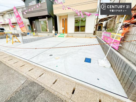 ���ԏ� ���ԃX�y�[�X��2�䕪����܂��I�Z�J���h�J�[�͂������A�o�C�N�⎩�]�ԂȂǂ��u���ꏊ�ɍ���܂���B