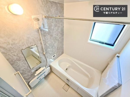 ���� �L�X�o�X�ň���̔������t���b�V���B�����L�΂���̂ŁA�����ɂ��������ƐZ����܂��ˁI�����̃o�X�^�C�����y���݂ɂȂ�܂��B