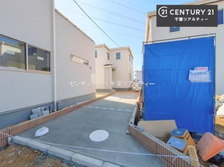 ���ԏ� ���ԃX�y�[�X��2�䕪����܂��I�Z�J���h�J�[�͂������A�o�C�N�⎩�]�ԂȂǂ��u���ꏊ�ɍ���܂���B