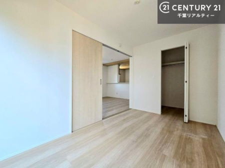 �Q�� ���r���O�ɗאڂ����m���͎q��������Q���A�F�X�Ɨp�r���ʂɗ��p�ł��܂��I
�v�h�b�t���Ŏ��[�������Ղ�I���������X�b�L���L�X�Ǝg���܂��I