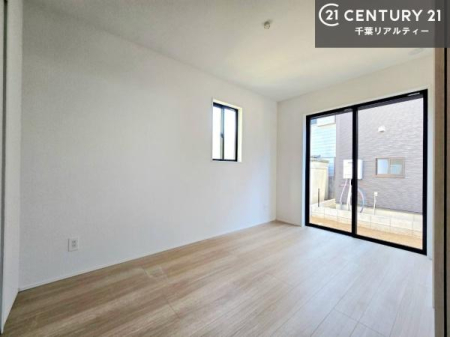 �m�� ����ɖʂ����P�K���邢�m���I���q���₨�q���܂̗V�я�A����ɂ͐Q���Ƃ��Ă�����I
�Ƒ��̃��C�t�X�^�C���ɍ��킹�����p�r�ȋ�Ԃł��I