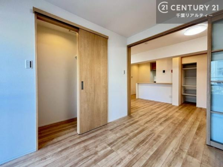 ���[ �E�H�[�N�C���N���[�[�b�g�t���ł��B��������̂��m���Ȃǂ����[���Ă��������ł��ˁI���ɂ���@�������ȂǋG�ߕ��̑傫�ȉƓd�����[�ł��܂��I