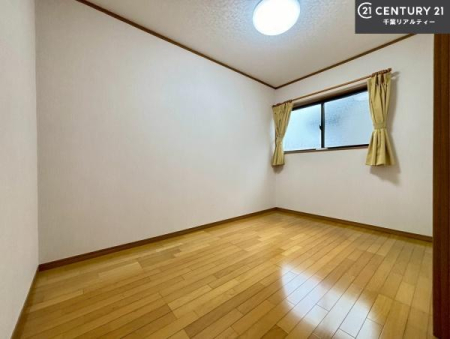 �q������ �|���o�������Ȃ��������́A���q�l�̂������Ƃ��Ă����S�ł��I
���[�X�y�[�X���[�����Ă���̂ŎU�炩�������������T�b�ƕЕt�����܂��I