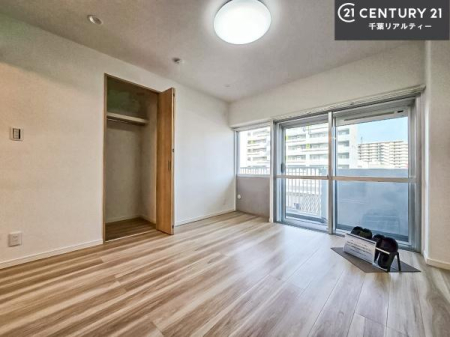 �m�� �o���R�j�[�ɖʂ��Ă���m���ł��B���邭�����肪����A���C����������ł��܂��I���N���āA�O�ɏo�Ĕw�L�т����[�ċz�����ǂ������}������邱�Ƃ��o�������ł��ˁI