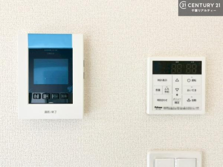 ���̑� TV���j�^�[�t���C���^�[�z���ł��q�l�̂�����Ԓ��Ȃǂ����S�ł��ˁB
�{�^���ЂƂł����C�̏������ƂƂ̂��I�I�[�g�o�X���B