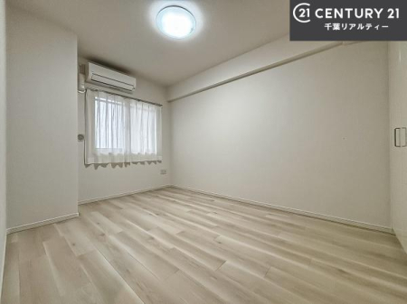 �Q�� ���邭���ʂ��̗ǂ������ł��B�u�V���v���v�Ƀf�U�C�����ꂽ�����B���R�x�������̂ŉƋ�⃌�C�A�E�g�ł��D�݂̋�Ԃ�n��グ���܂��B