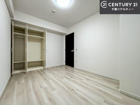 �m�� ���邭���ʂ��̗ǂ������ł��B�u�V���v���v�Ƀf�U�C�����ꂽ�����B���R�x�������̂ŉƋ�⃌�C�A�E�g�ł��D�݂̋�Ԃ�n��グ���܂��B�����x�A���n�ɂĂ��m�F���������B