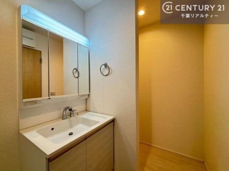 ���ʑ�E���ʏ� ���[�����Ղ�̐��ʎ��I���p�i�̃X�g�b�N��o�X�^�I�����X�b�L���Ǝ��[�ł��Ď��o���₷���I����肪�X�b�L���Еt���ċC�����̗ǂ���ԁI