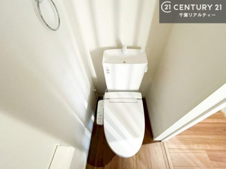 �g�C�� �������֍��ɂ��A�~��͕֍����g�����ł���̂ŗ₽���֍��ɍ��炸�ɍςފ������d�l�ł��I�V���v���ȃJ���[����Ƃ��Ă���̂ŁA������ꂪ���₷���ł��B