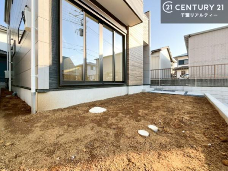 �� ������Ƃ�������X�؁[�X���t���Ă��܂��I�K�[�f�j���O���y���߂����ł��ˁB