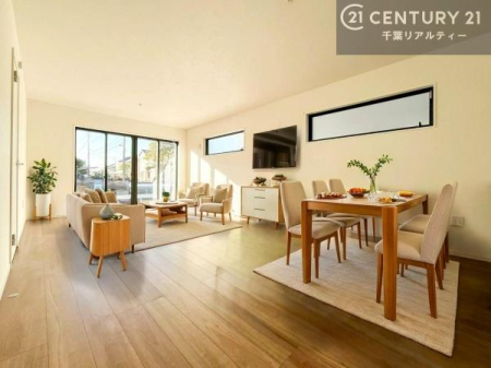 ���r���O �Ƌ��CG�p�[�X�ł��B�D�����z���܂肪���r���O����ł���ċ��S�n�̗ǂ���Ԃ����o���Ă���܂��I
���났�̎��Ԃ��߂����܂��I