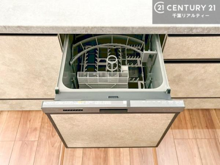 �L�b�`�� �H��@�t���̃L�b�`���ł��I�Z���������r��h�~�Ƃ��đ�ϊ��􂷂�֗��Ȏd�l�ł��I�r���g�C���Ȃ̂ŃL�b�`���̏ꏊ����炸�����X�y�[�X���L���g�����Ƃ��o���܂��I