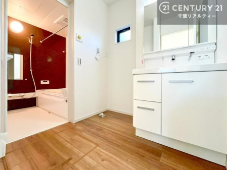 ���ʑ�E���ʏ� �����̂������ʏ��́A���ƕ�������₷���A���ł����K�ɂ��g�����������܂��B�O�ʋ��Ŏg�����肪�ǂ��A�������[�������Ă���܂��̂ŁA���p�i��X�L���P�A�p�i���������萮���ł��܂��B