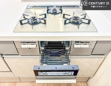 �L�b�`�� �R�����͎O������̂ł������̓����i�s���ł��܂��B
�������O�����t���ł��B�����X�y�[�X���L�X���Ă���׍�Ƃ����₷���I�g�����肪�ǂ��V�X�e���L�b�`���ł��I