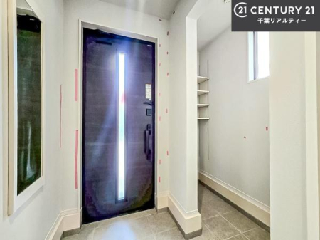 ���� �V���[�Y�N���[�N�t���ł��I�V���[�Y�����łȂ��x�r�[�J�[��܂��ݎ��]�ԁA�A�E�g�h�A�p�i���X�b�L���ƕЕt�����܂��I