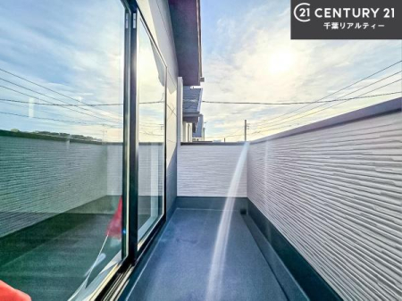 �o���R�j�[ �z������ǍD�ȃo���R�j�[�ł��I���ꂽ���ɂ͐�������n����J���I�Ȏ��Ԃ��y���߂܂��B
