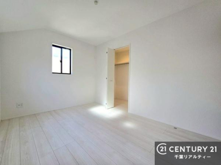 �m�� �V���v���Ƀf�U�C������Ă��邽�߁A�Ƌ��I�т܂���I
���C�ɓ���̉Ƌ��u���Ă��낰���Ԃ���邱�Ƃ��ł��܂��B