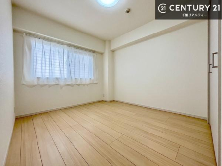 �Q�� �D���������������ޗm���́A���̖ڊo�߂��C�������ǂ������ł��ˁB���������Ԃ��������Ɖ߂������Ƃ��ł��܂��B�D�����F�����̃t���[�����O���ǂ�ȉƋ�ɂ��}�b�`���܂��I