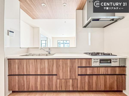 �L�b�`�� ���[�X�y�[�X���L�x�ŁA�����X�y�[�X���X�b�L���ƕЕt���Ђ�`�����p�ł��܂��I
���K�ɍ�Ƃ��ł��܂��I�����̗���������܂��I