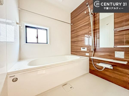 ���� �������������l�̕��͋C�̃o�X���[���́A�����o�Ă��ăo�X�^�C�����[���I
���d���撣���Ă��邲�J���ɂ��D�݂̓����̓����܂����āA�y����ł݂Ă͂������ł��傤���H