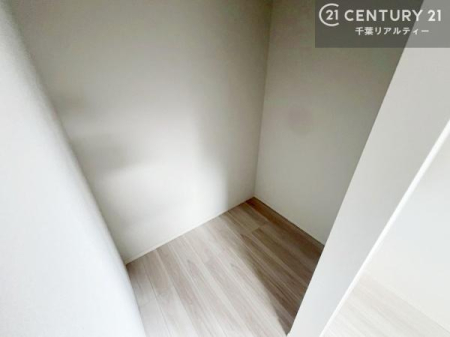 ���[ �e�����ɃE�H�[�N�C���N���[�[�b�g�������I���[�͂������A����������������ƕۂ��Ȃ�����K�ɂ��߂������������܂��B